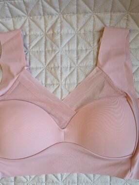 Soft Support Wireless Bralette in Blush Pink